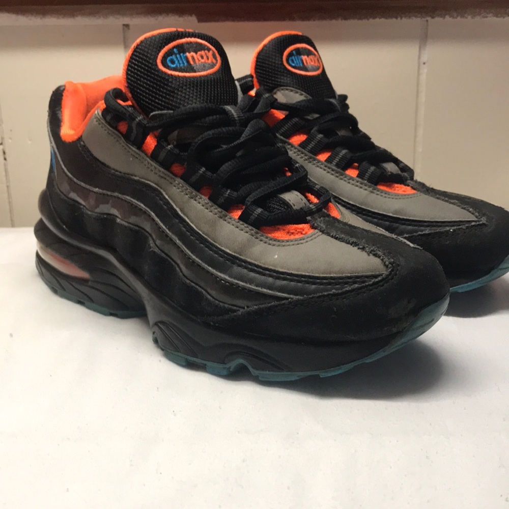 Nike Air Max 95 (GS) Big Kids size 4.5Y